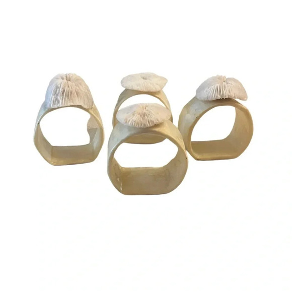 Vintage Capiz Shell Mother Of Pearl Napkin Rings Lot Of 4 - Picture 3 of 3